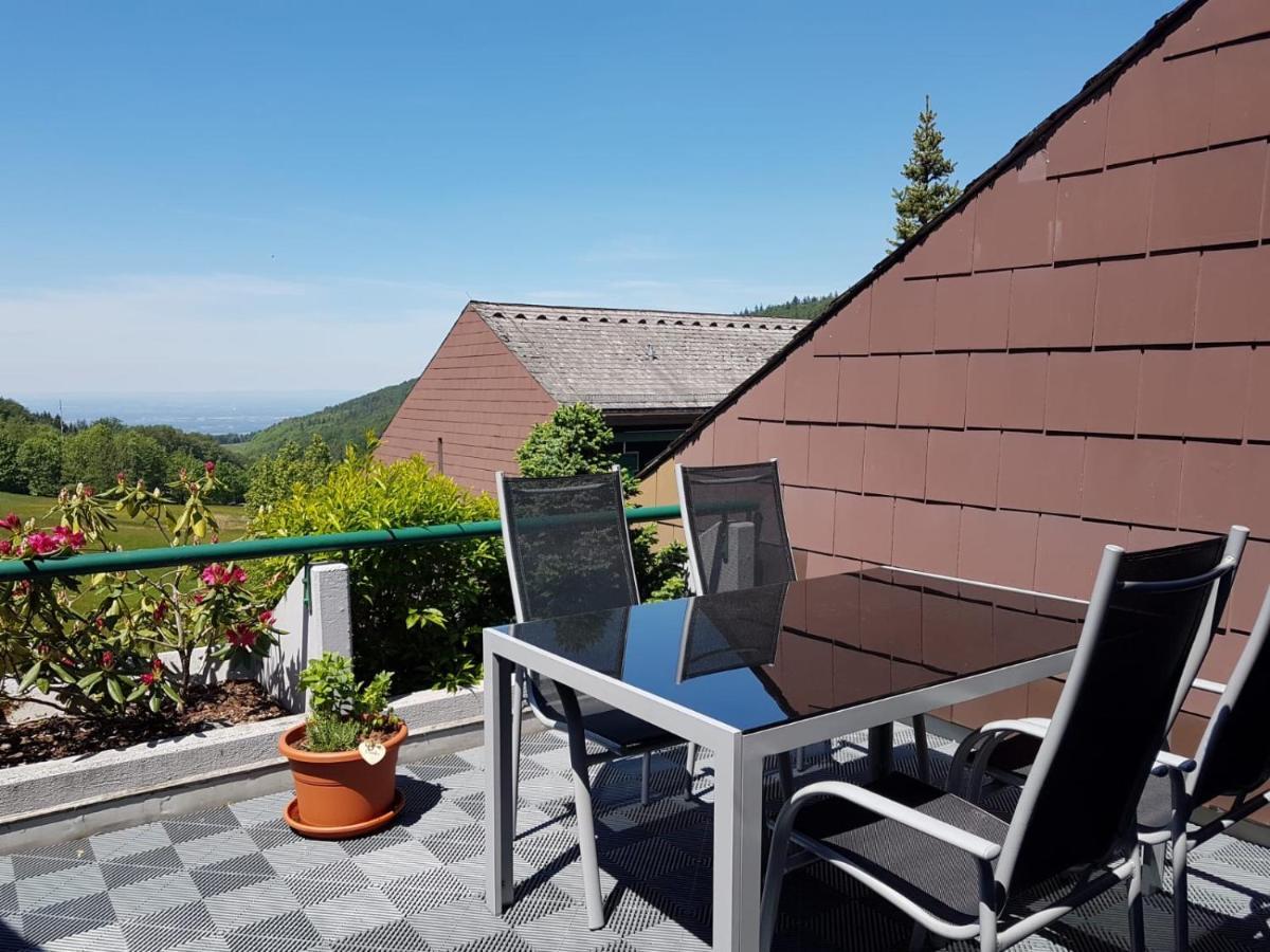 Terrassenpark Apartments Sasbachwalden Habitación foto